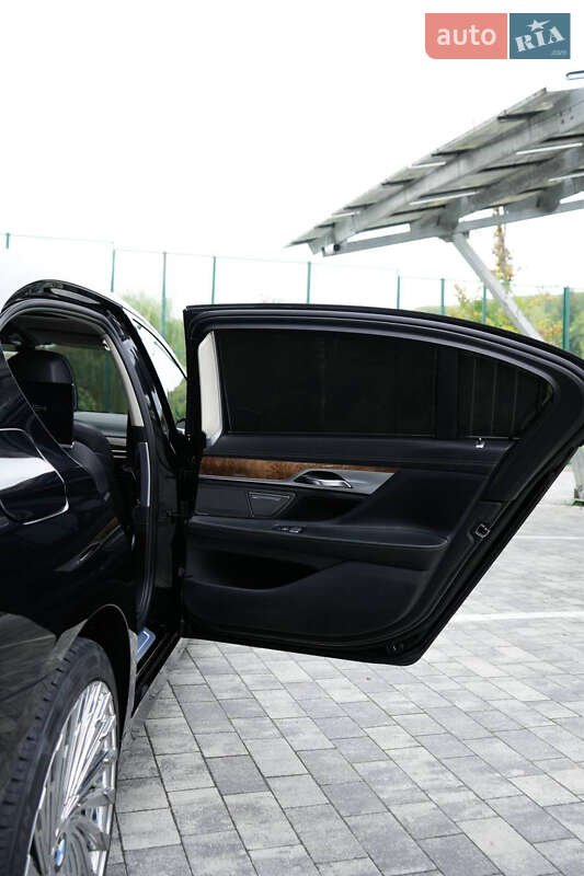 Седан BMW 7 Series 2016 в Львові фото 29 Седан BMW 7 Series 2016 в Львові
