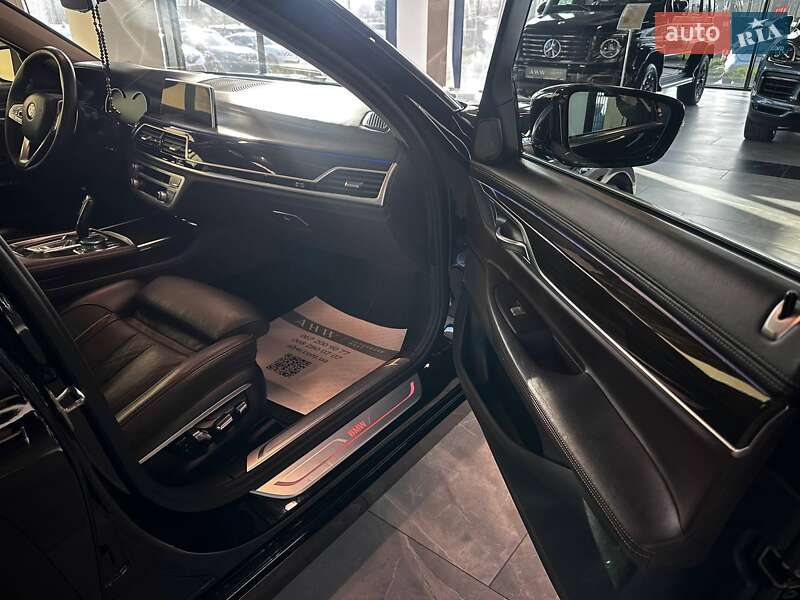 Седан BMW 7 Series 2016 в Львове
