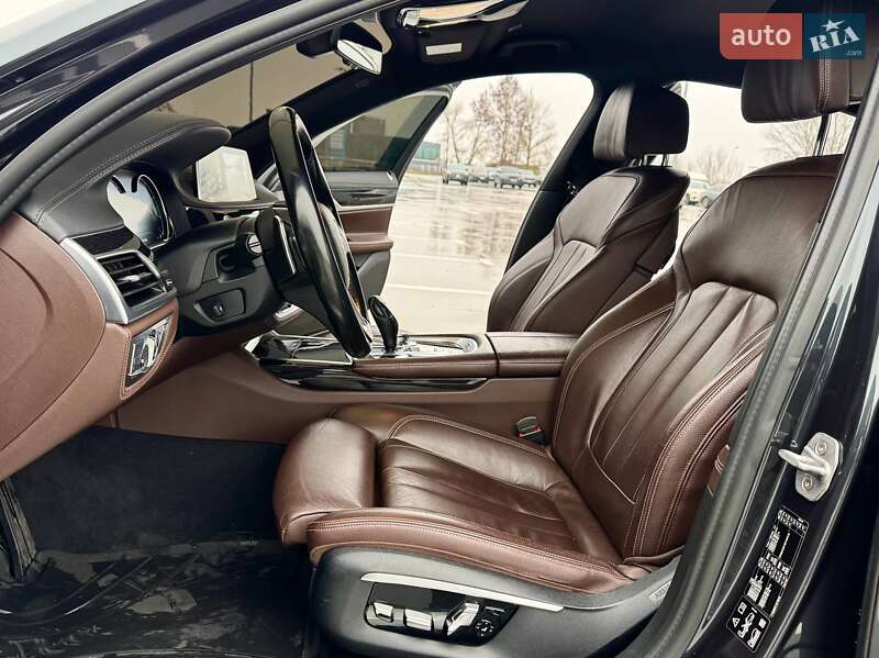 Седан BMW 7 Series 2016 в Киеве