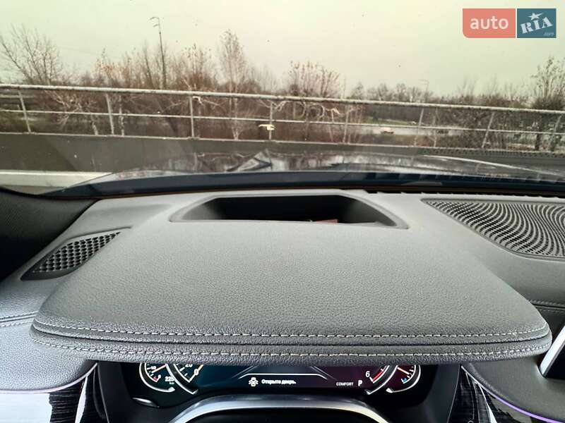 Седан BMW 7 Series 2016 в Киеве