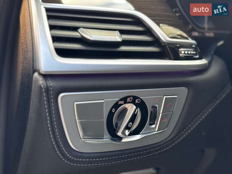 Седан BMW 7 Series 2019 в Ивано-Франковске