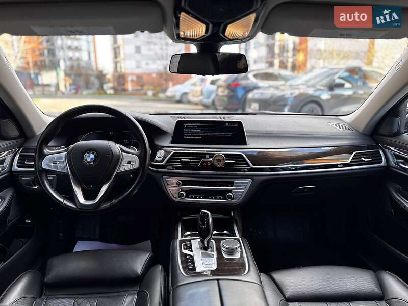 Седан BMW 7 Series 2019 в Ивано-Франковске