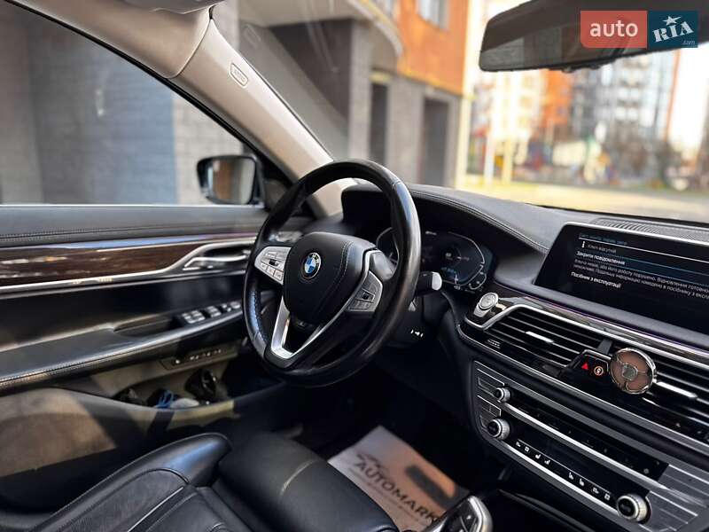 Седан BMW 7 Series 2019 в Ивано-Франковске