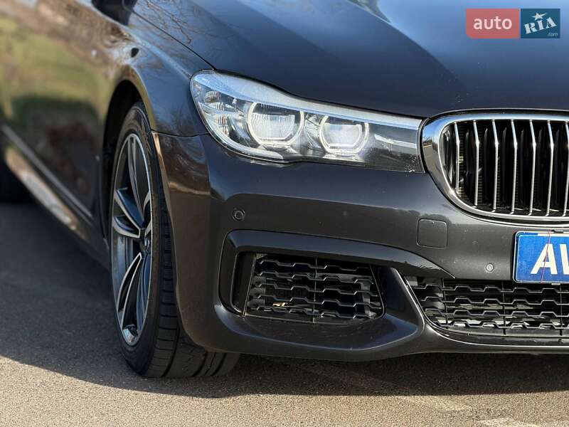 Седан BMW 7 Series 2017 в Кривом Роге