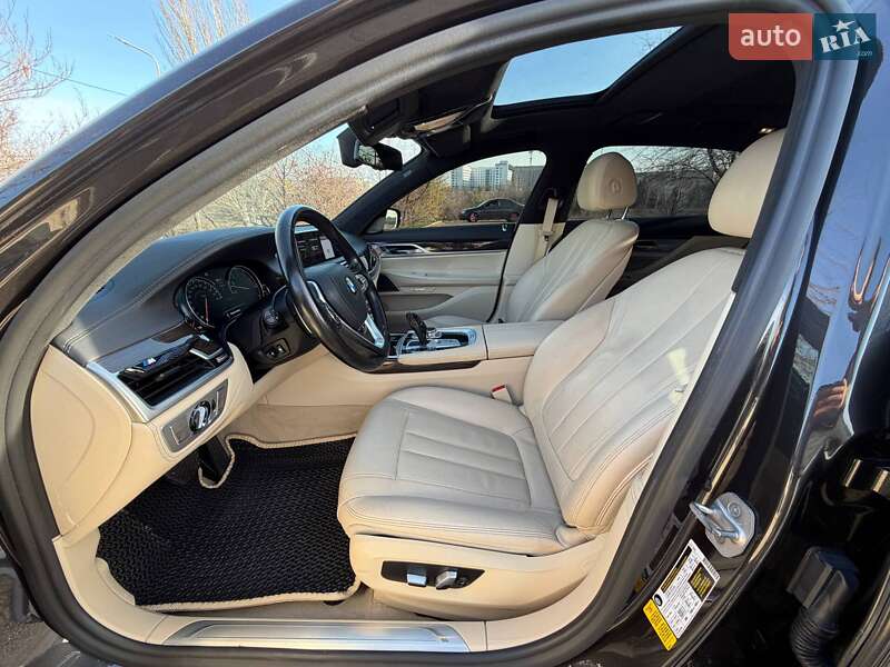 Седан BMW 7 Series 2017 в Кривом Роге