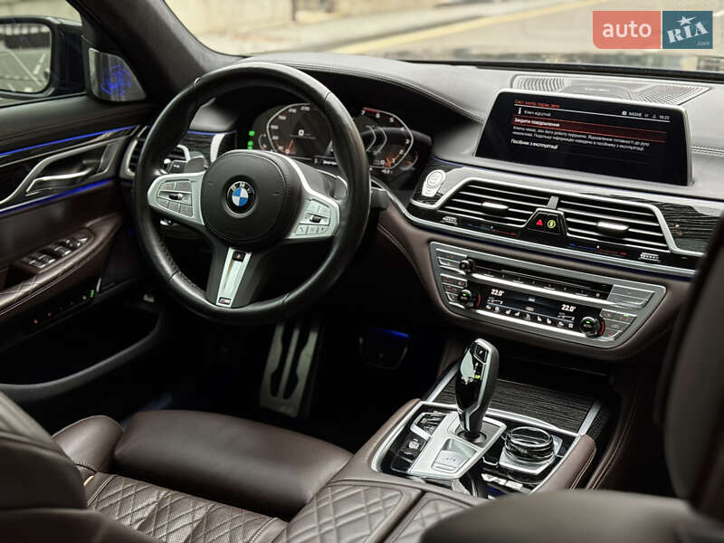 Седан BMW 7 Series 2022 в Киеве