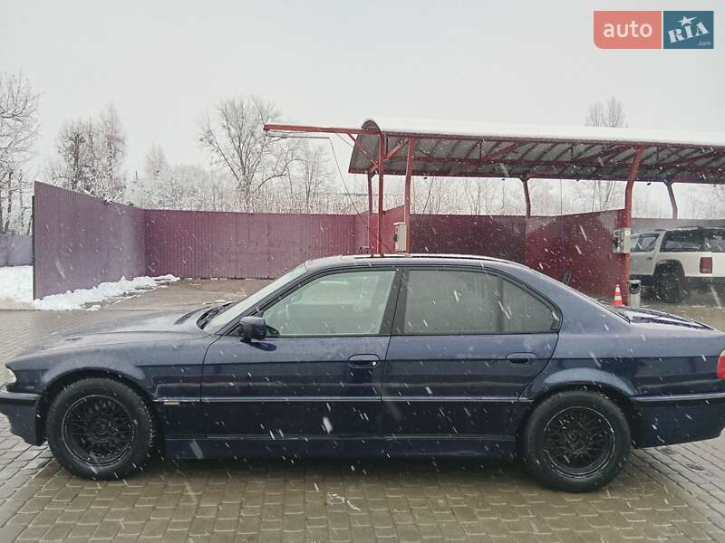 Седан BMW 7 Series 1998 в Новом Роздоле