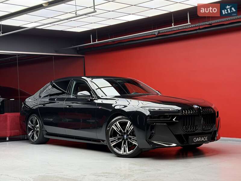 Седан BMW 7 Series 2023 в Киеве