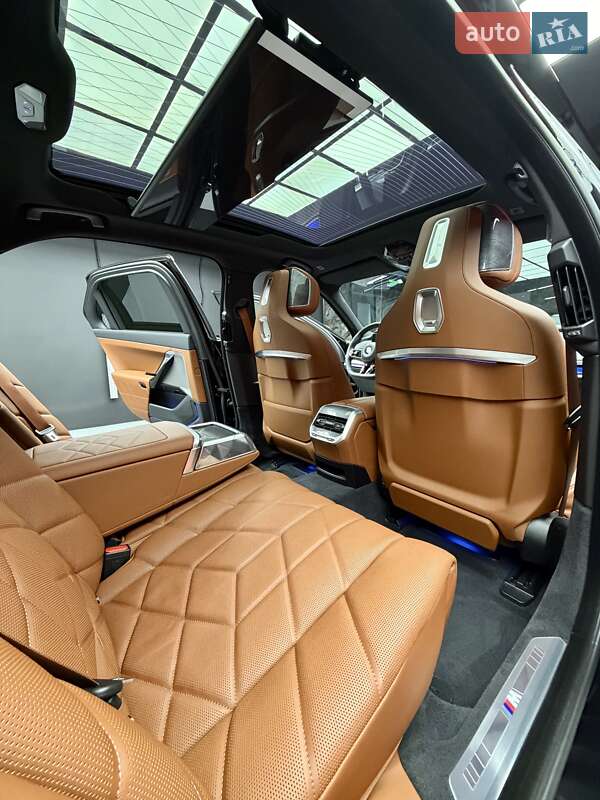 Седан BMW 7 Series 2023 в Киеве