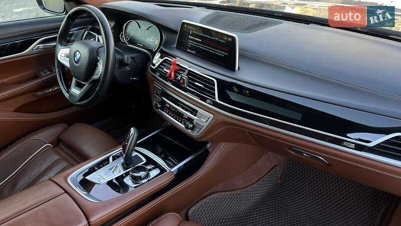 Седан BMW 7 Series 2017 в Львове фото 57 Седан BMW 7 Series 2017 в Львове