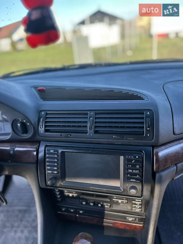 Седан BMW 7 Series 2000 в Черновцах