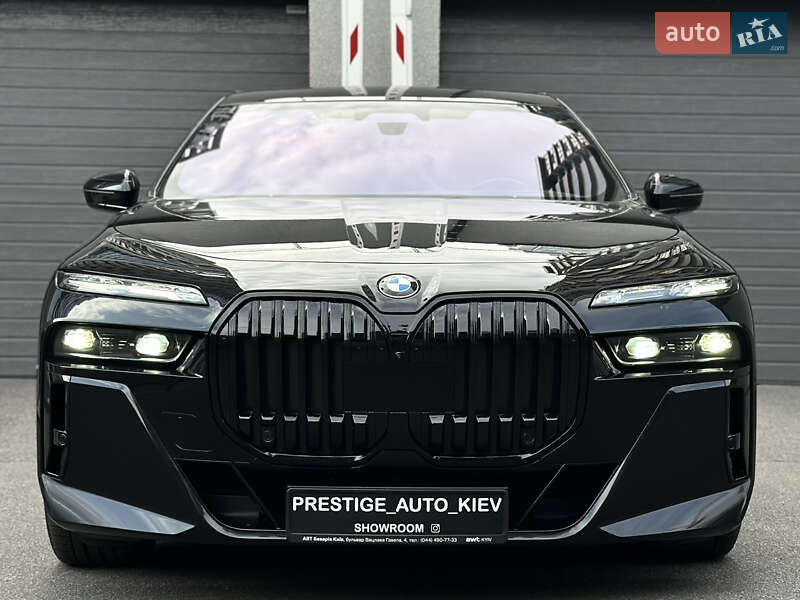 Седан BMW 7 Series 2022 в Киеве