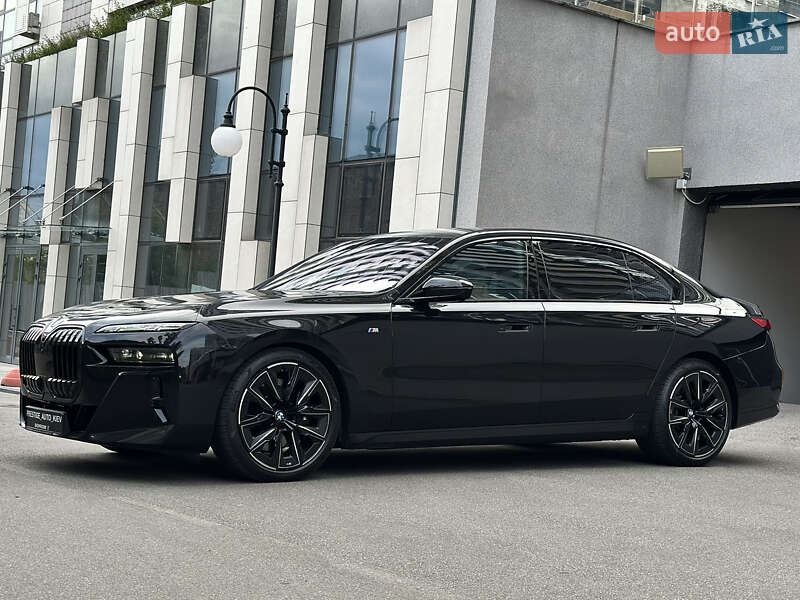 Седан BMW 7 Series 2022 в Киеве