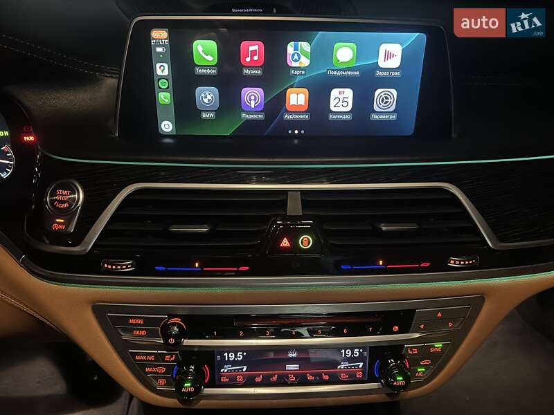 Седан BMW 7 Series 2016 в Киеве