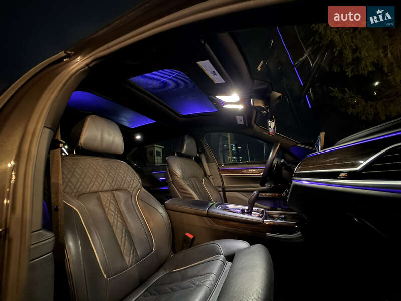 Седан BMW 7 Series 2019 в Киеве фото 37 Седан BMW 7 Series 2019 в Киеве