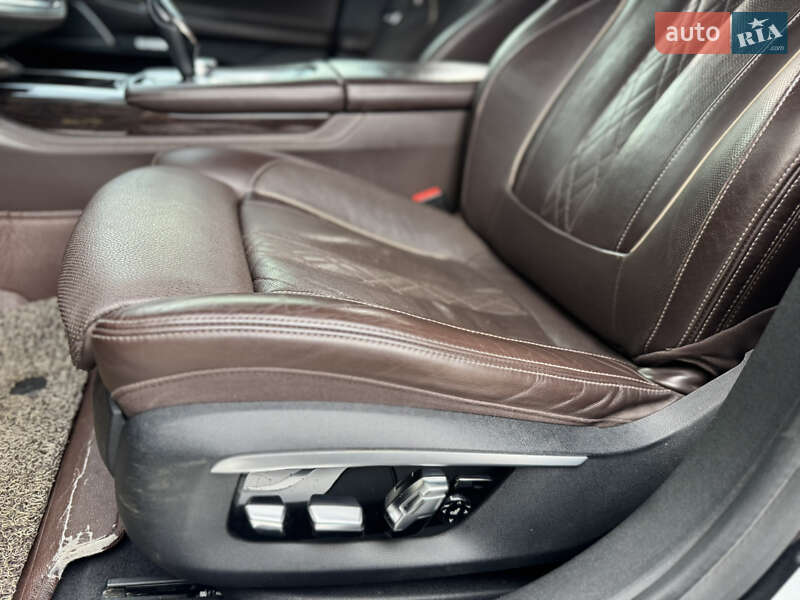 Седан BMW 7 Series 2016 в Рівному