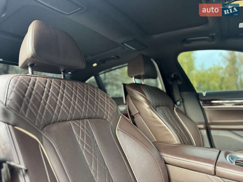 Седан BMW 7 Series 2016 в Рівному