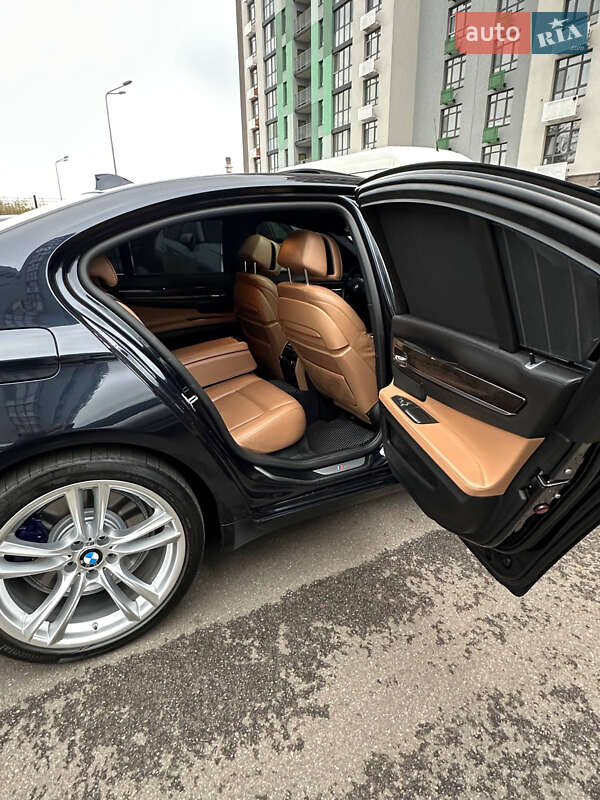 Седан BMW 7 Series 2013 в Киеве