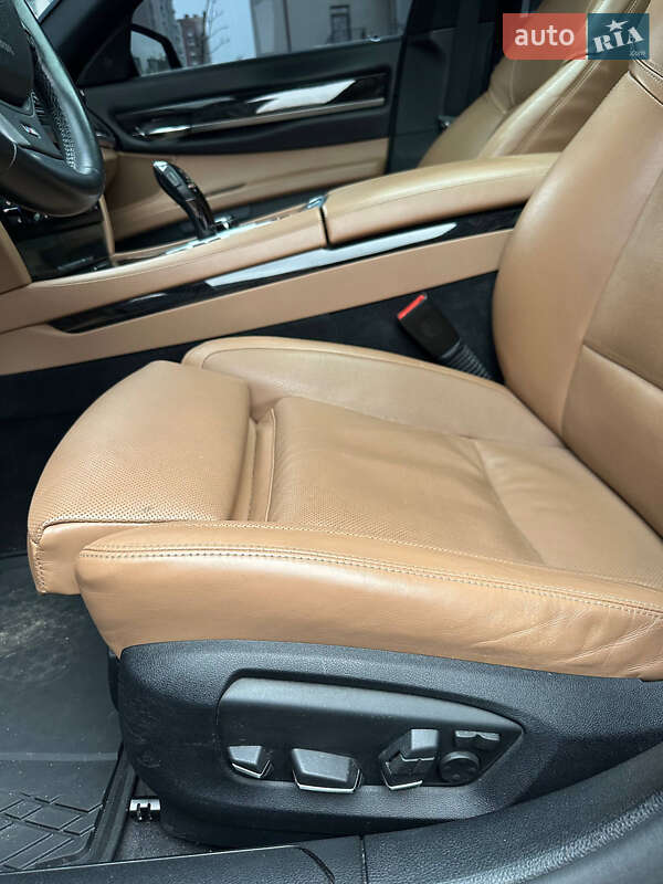 Седан BMW 7 Series 2013 в Киеве