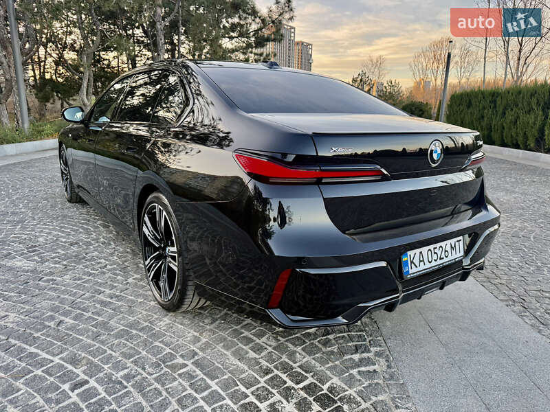 Седан BMW 7 Series 2024 в Днепре