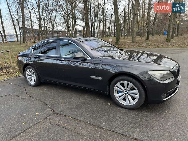 Седан BMW 7 Series 2009 в Киеве