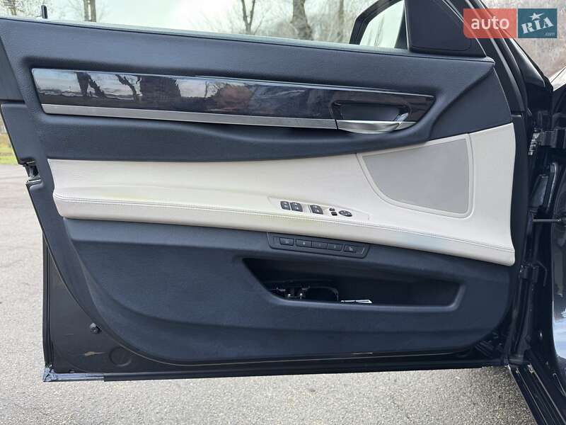 Седан BMW 7 Series 2009 в Киеве