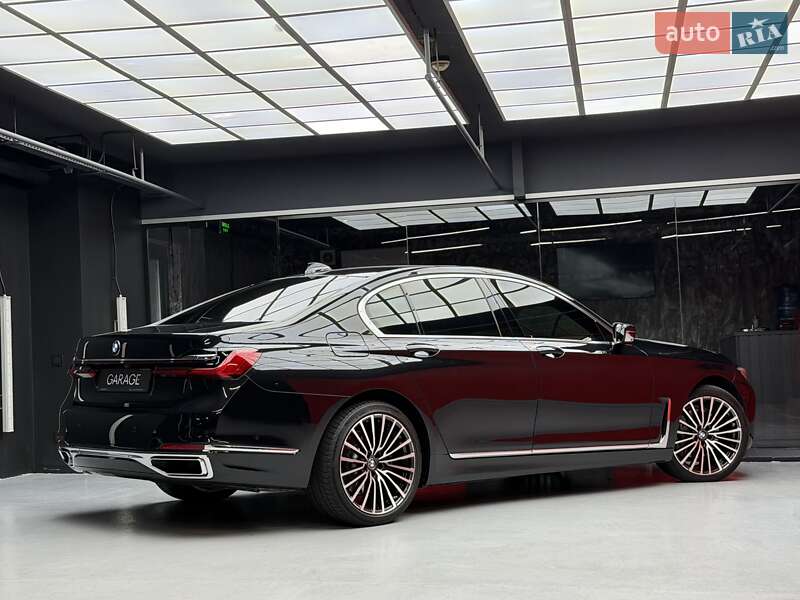 Седан BMW 7 Series 2020 в Киеве
