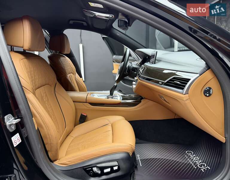 Седан BMW 7 Series 2020 в Киеве