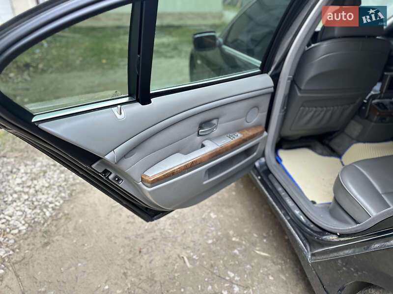 Седан BMW 7 Series 2004 в Тернополе