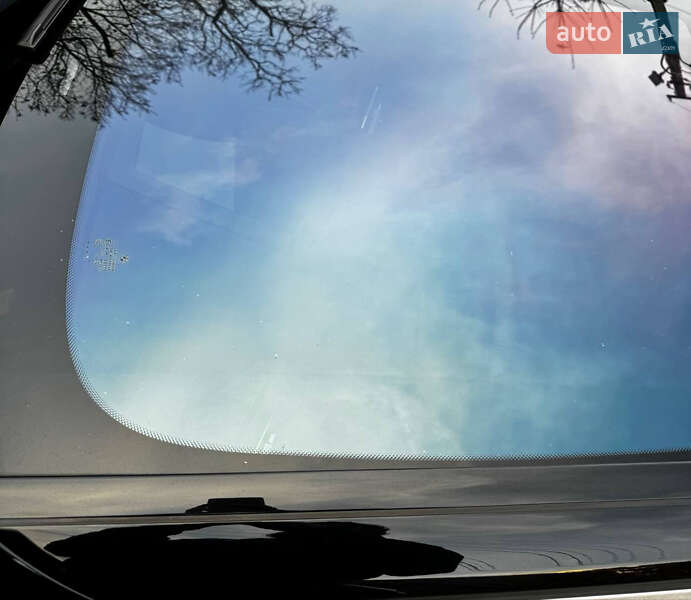 Седан BMW 7 Series 2009 в Днепре