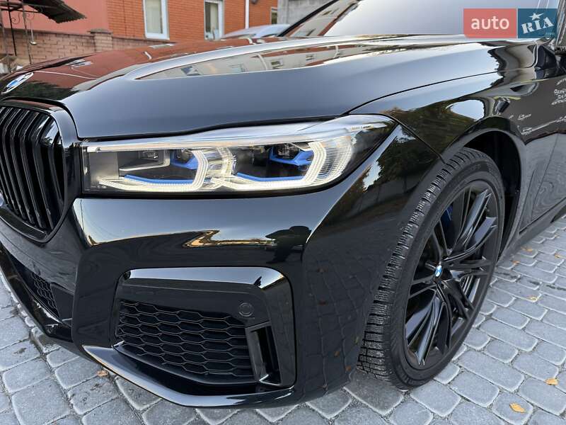 Седан BMW 7 Series 2021 в Виннице