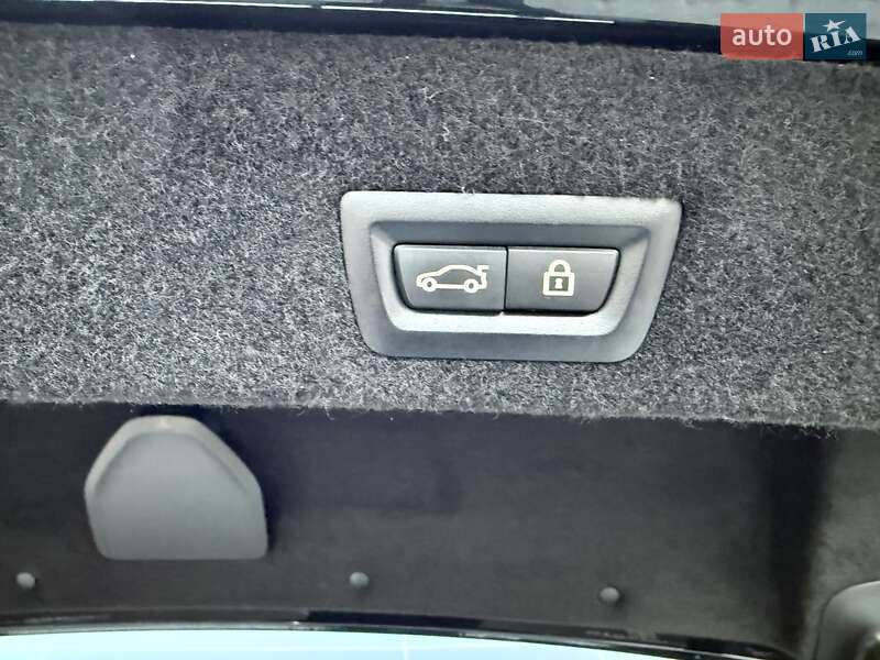 Седан BMW 7 Series 2021 в Виннице