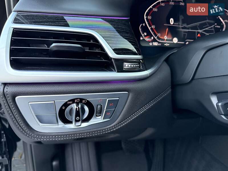 Седан BMW 7 Series 2021 в Виннице