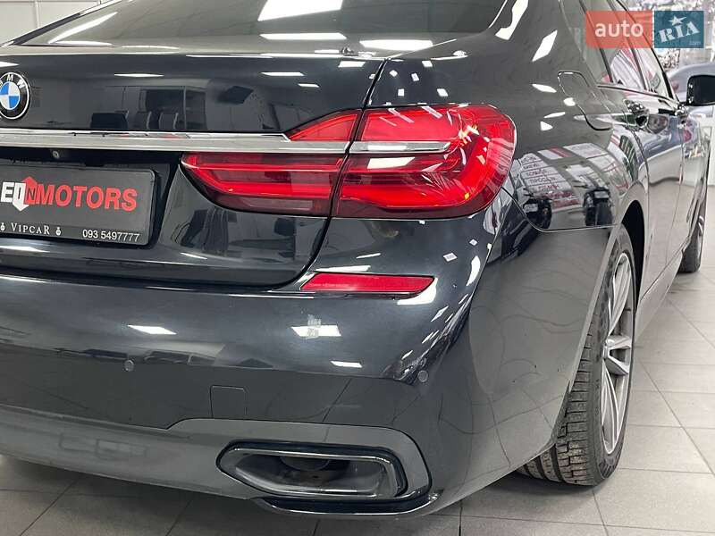 Седан BMW 7 Series 2016 в Киеве
