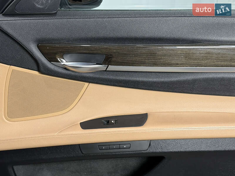Седан BMW 7 Series 2011 в Одессе