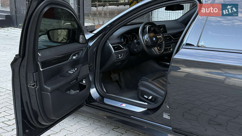 Седан BMW 7 Series 2016 в Ивано-Франковске