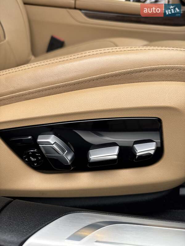 Седан BMW 7 Series 2020 в Нововолинську фото 31 Седан BMW 7 Series 2020 в Нововолинську
