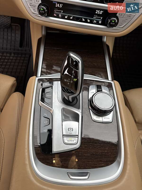 Седан BMW 7 Series 2020 в Нововолинську фото 39 Седан BMW 7 Series 2020 в Нововолинську