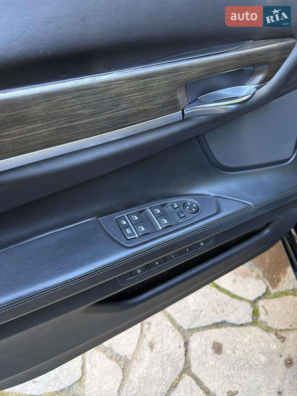 Седан BMW 7 Series 2010 в Иршаве фото 29 Седан BMW 7 Series 2010 в Иршаве