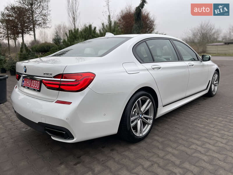 Седан BMW 7 Series 2017 в Луцке