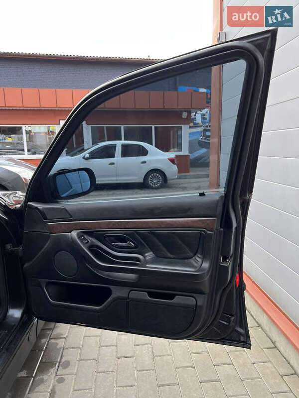 Седан BMW 7 Series 1998 в Сумах