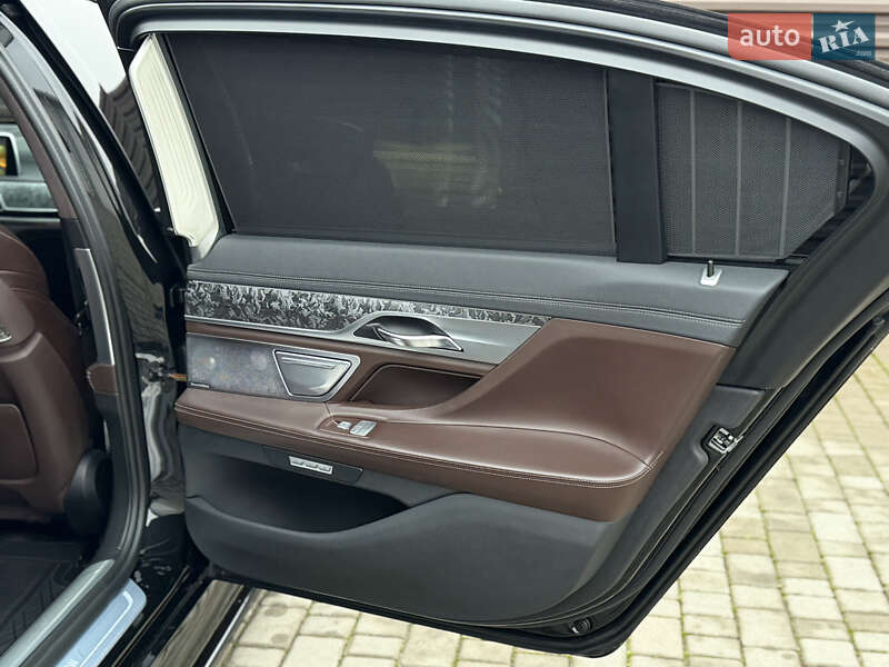 Седан BMW 7 Series 2017 в Дубно фото 33 Седан BMW 7 Series 2017 в Дубно