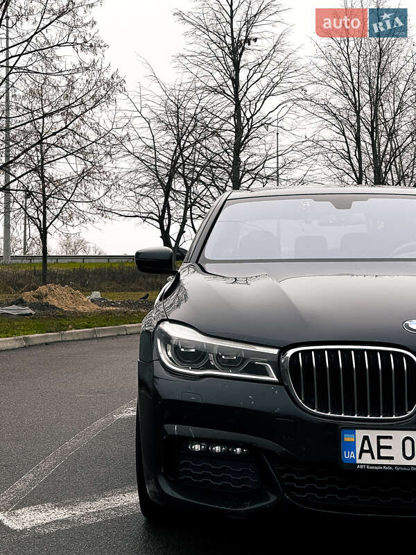 Седан BMW 7 Series 2017 в Киеве фото 14 Седан BMW 7 Series 2017 в Киеве