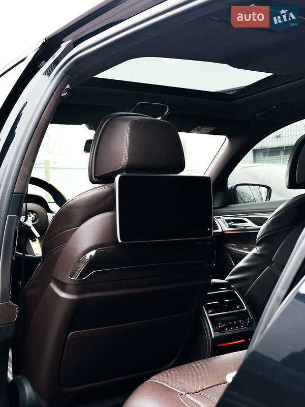 Седан BMW 7 Series 2017 в Киеве фото 28 Седан BMW 7 Series 2017 в Киеве