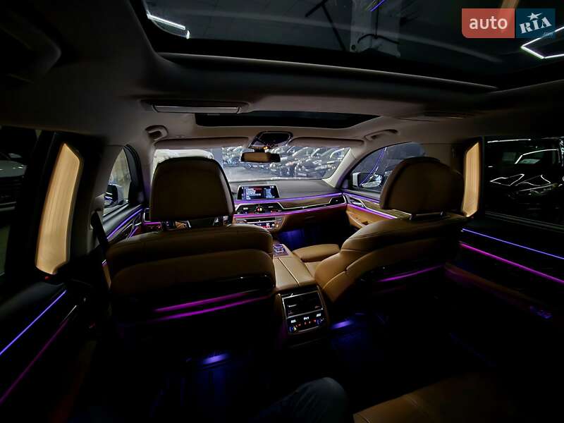 Седан BMW 7 Series 2015 в Николаеве