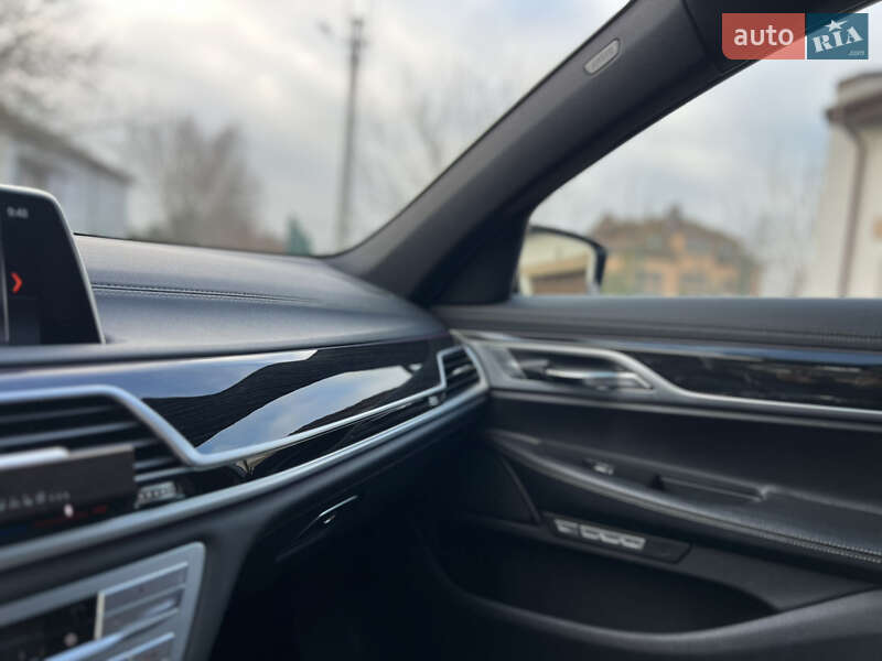 Седан BMW 7 Series 2016 в Киеве фото 63 Седан BMW 7 Series 2016 в Киеве