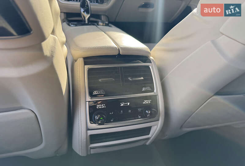 Седан BMW 7 Series 2017 в Одессе