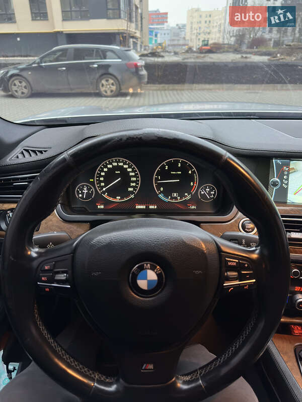 Седан BMW 7 Series 2011 в Хмельницком фото 25 Седан BMW 7 Series 2011 в Хмельницком