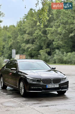 Седан BMW 7 Series 2015 в Львове