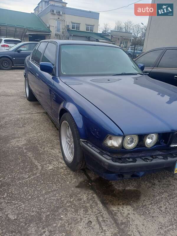 Седан BMW 7 Series 1991 в Івано-Франківську